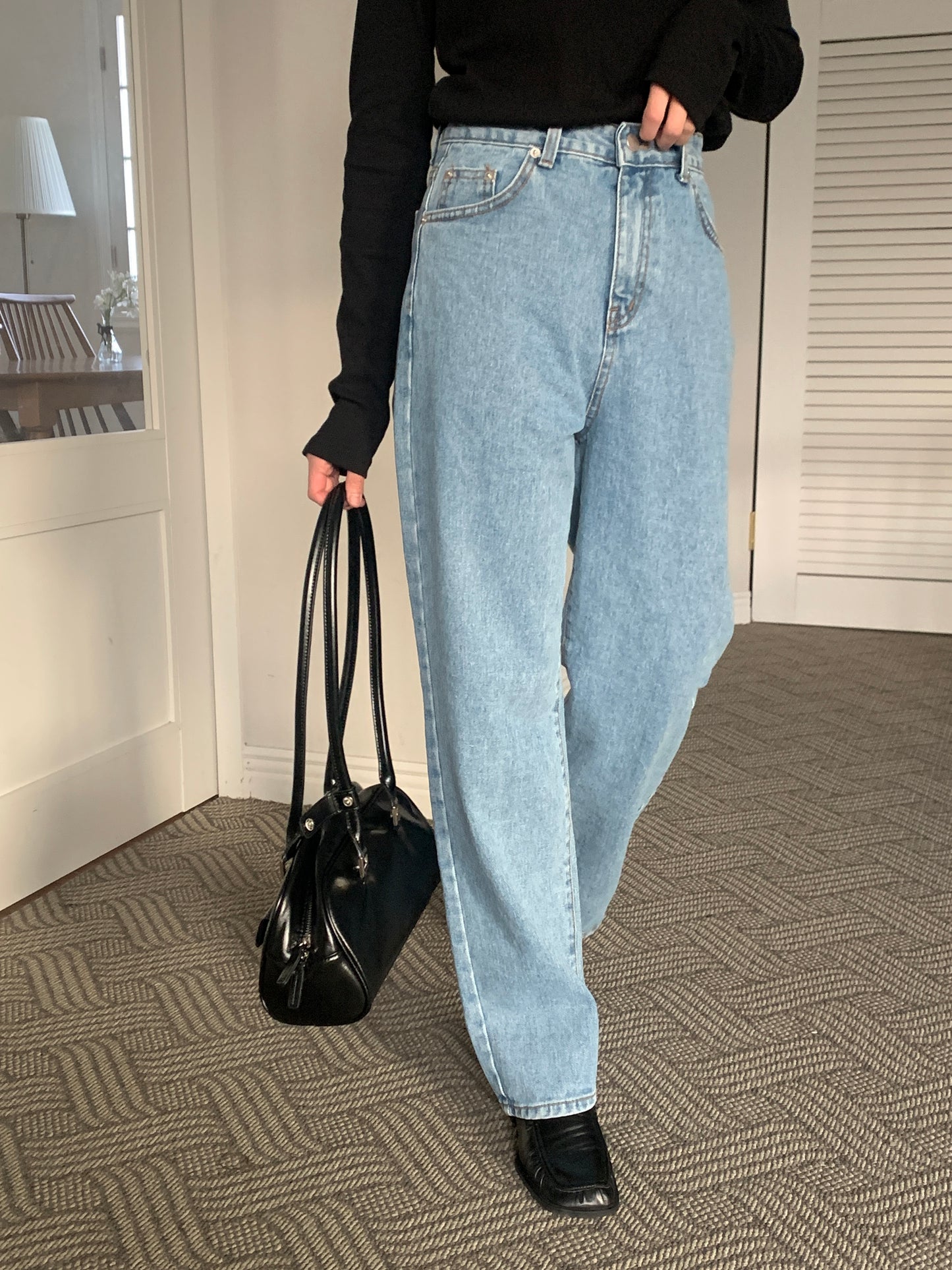 TIMELESS STRAIGHT FIT JEANS