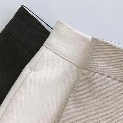 CASUAL GRACE PINTUCK SHORTS