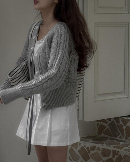 [PRE-ORDER] COZY V-NECK RIBBON CARDIGAN