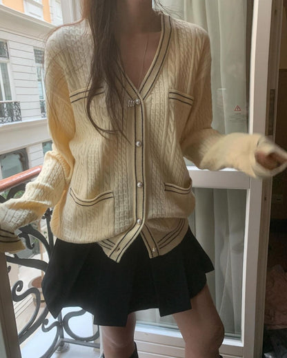 [PRE-ORDER] VINTAGE PEARL BUTTON CABLE KNIT CARDIGAN