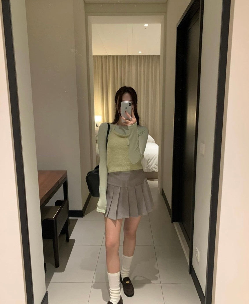 [PRE-ORDER] STYLISH FALL MINI PLEATED SKIRT WITH BUILT-IN SHORTS