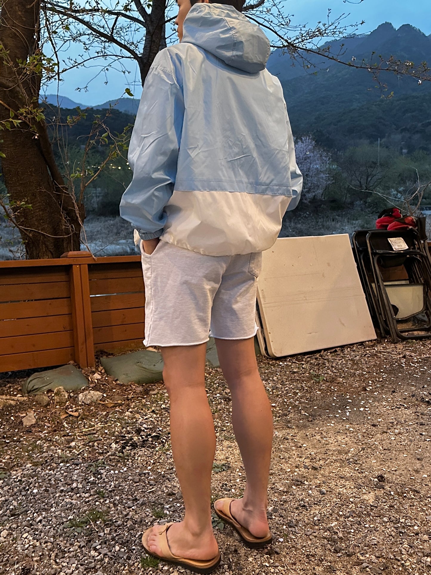 WATERPROOF MONSOON WINDBREAKER