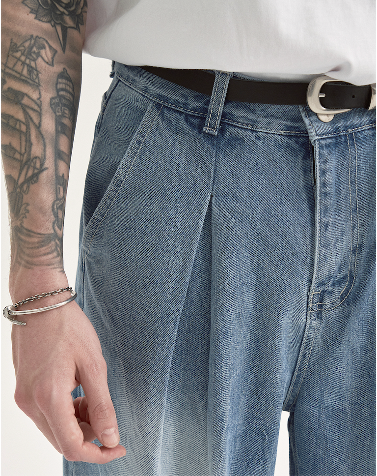 [PRE-ORDER] DENIM ONE TUCK WIDE PANTS