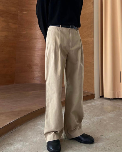 COMFORTABLE WIDE PLEAT TROUSER