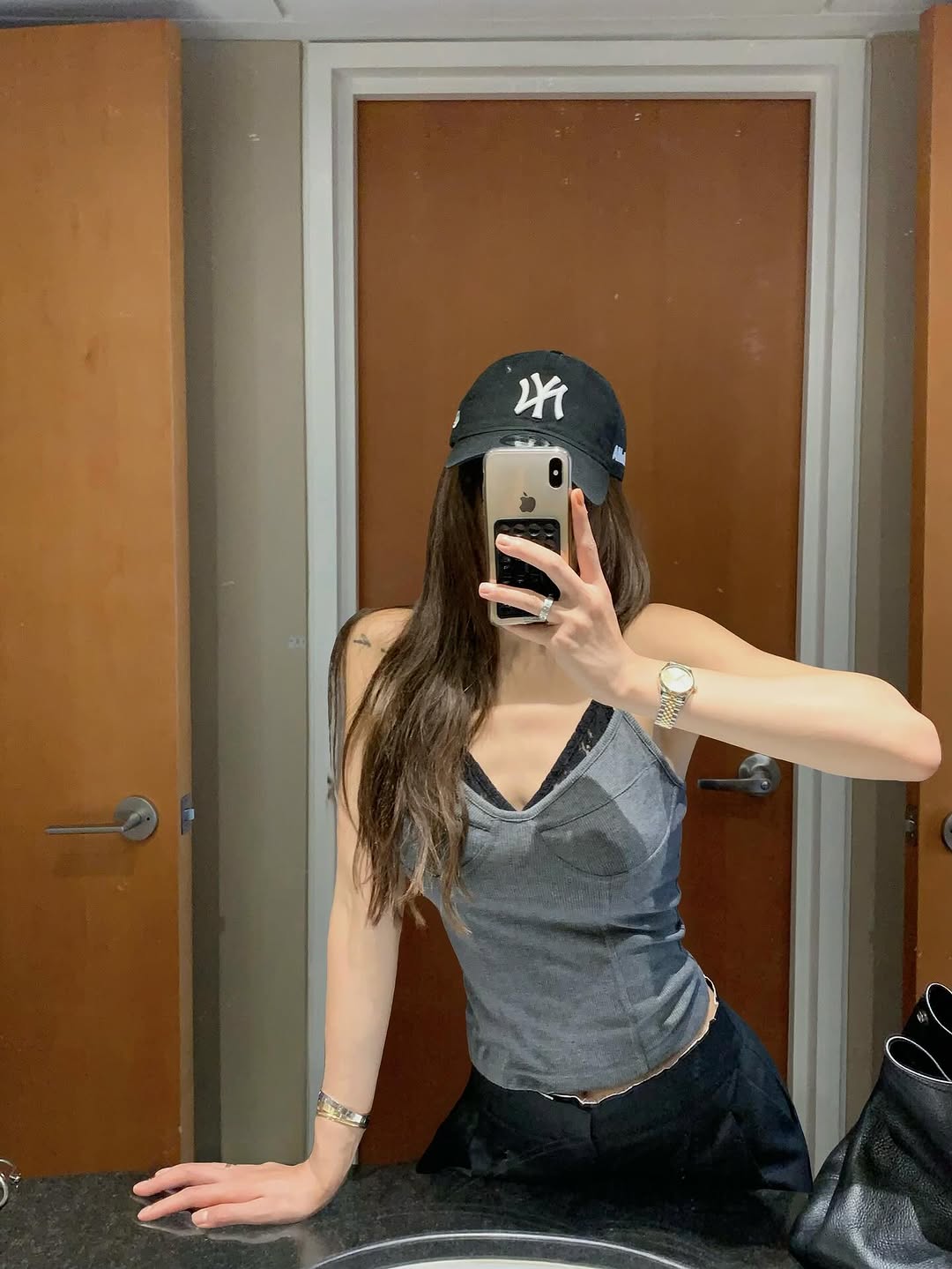 [PRE-ORDER] MOODY LACE LAYERED CAMISOLE TOP