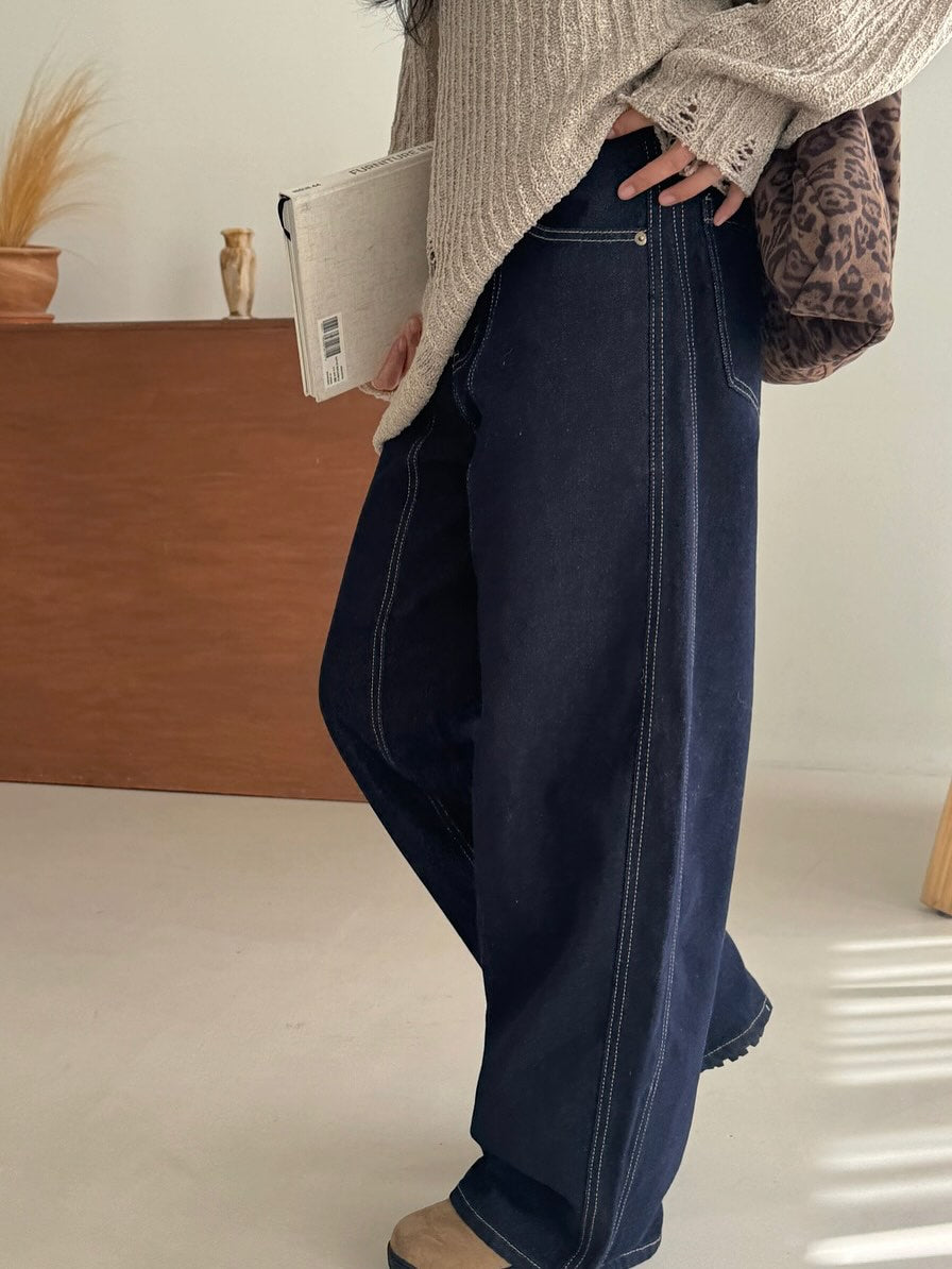 [PRE-ORDER] CURVE STITCHED FORM RAW DENIM