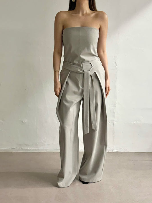 [PRE-ORDER] SIGNATURE BELTED DRAPE TROUSERS