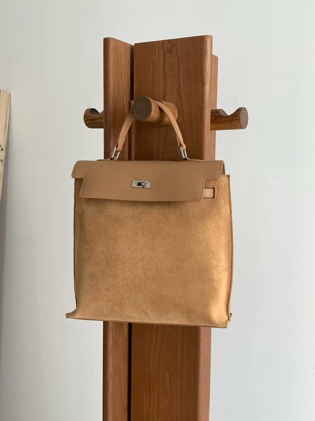 [PRE-ORDER]  REMAKE CLASSIC SUEDE SHOULDER BAG