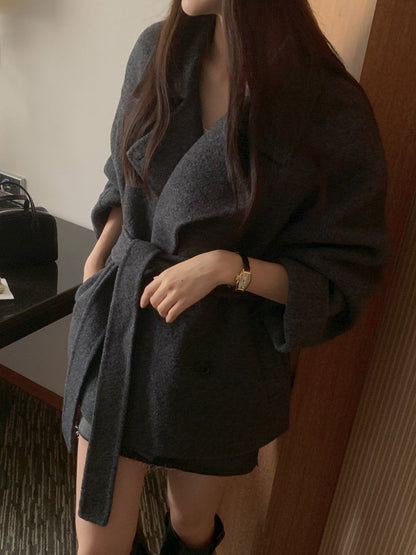 [PRE-ORDER]  THE ESSENTIAL HANDMADE WOOL JACKET