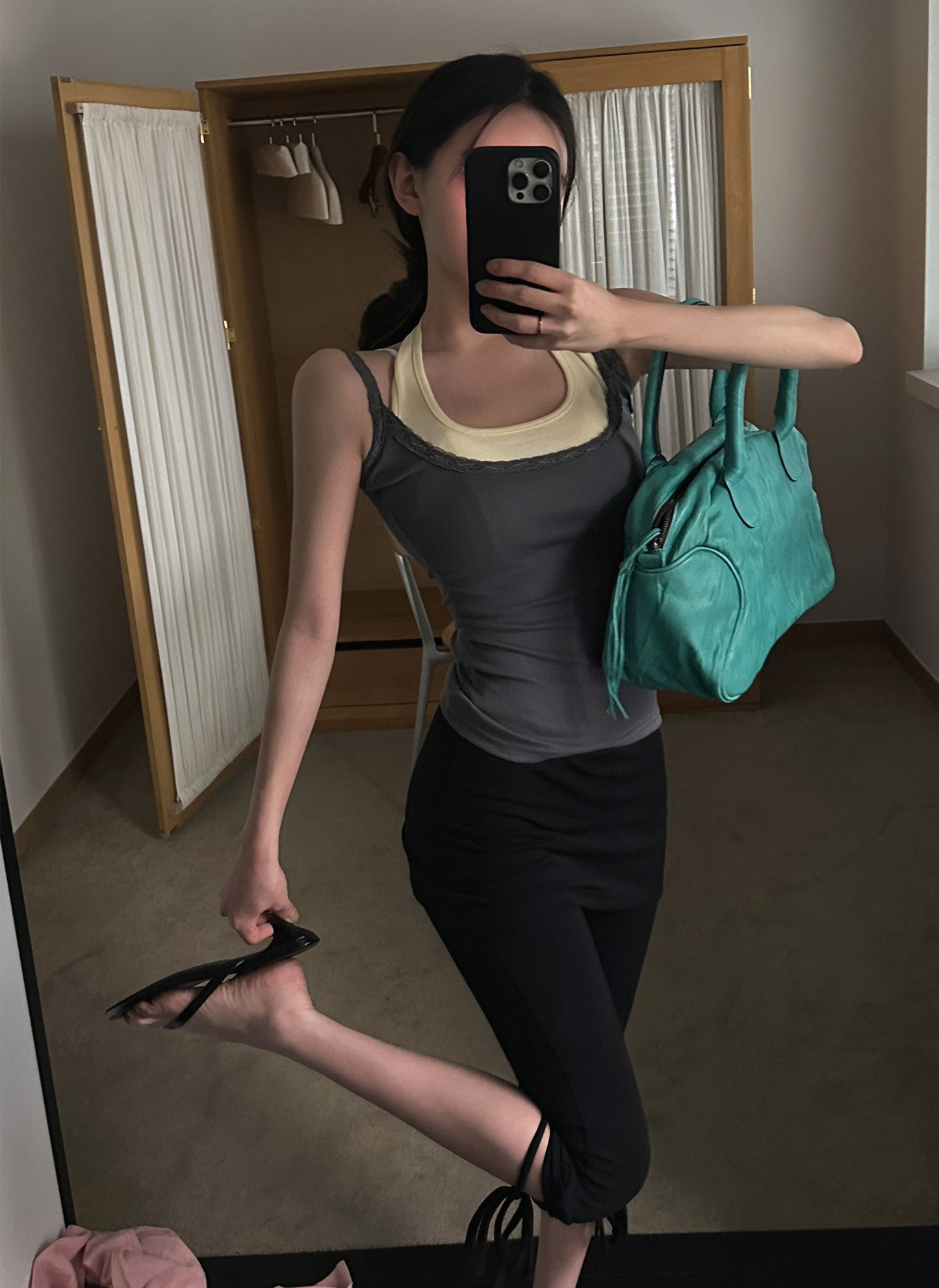 [PRE-ORDER] WRAP RIBBON CAPRI LEGGINGS