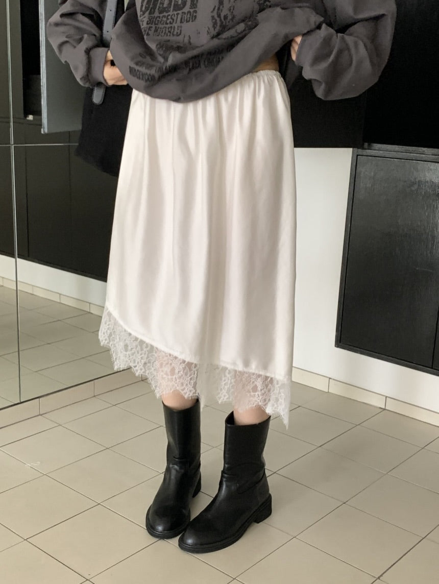 [PRE-ORDER]  MUSE LACE SATIN SKIRT