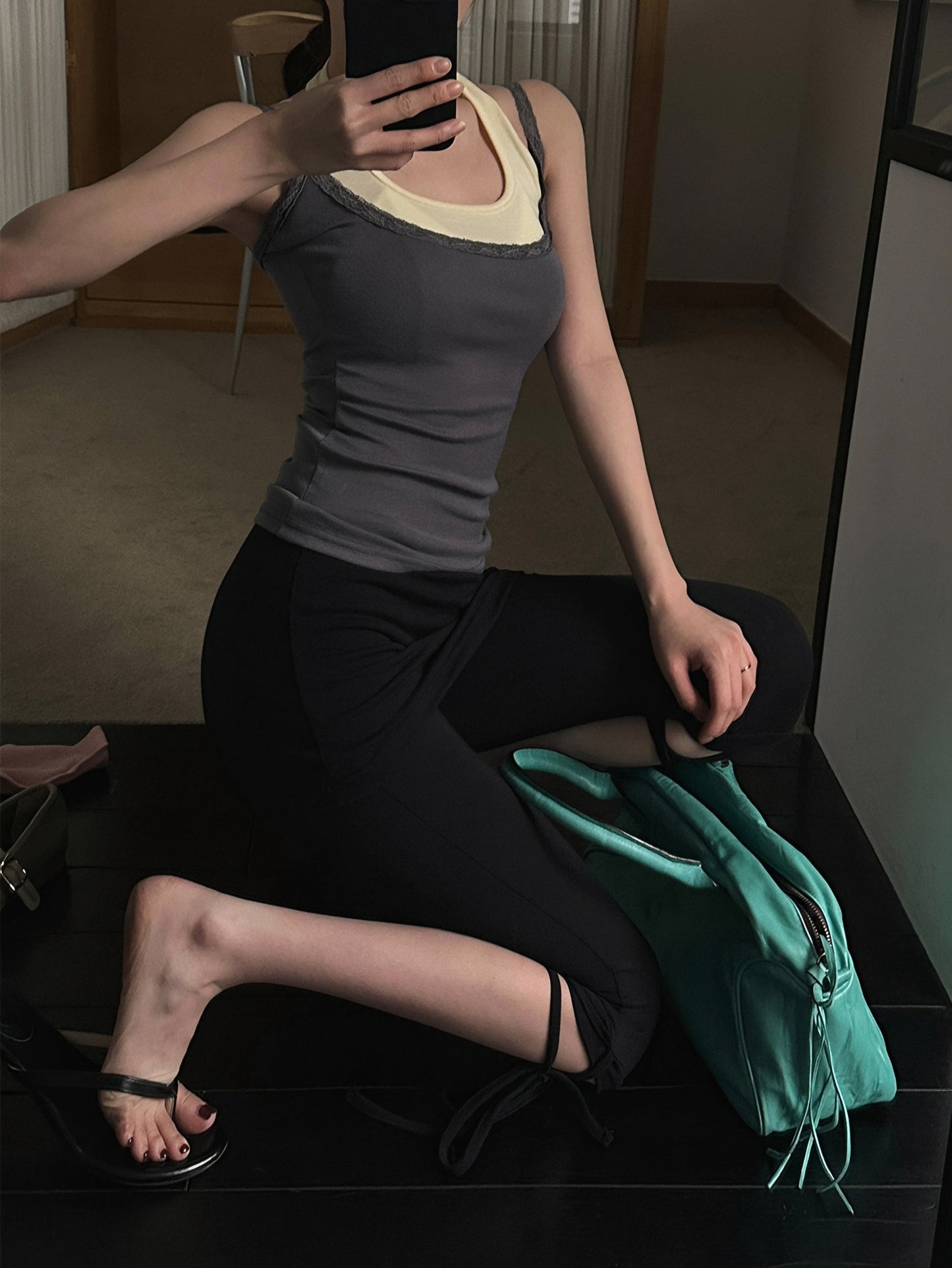[PRE-ORDER] WRAP RIBBON CAPRI LEGGINGS