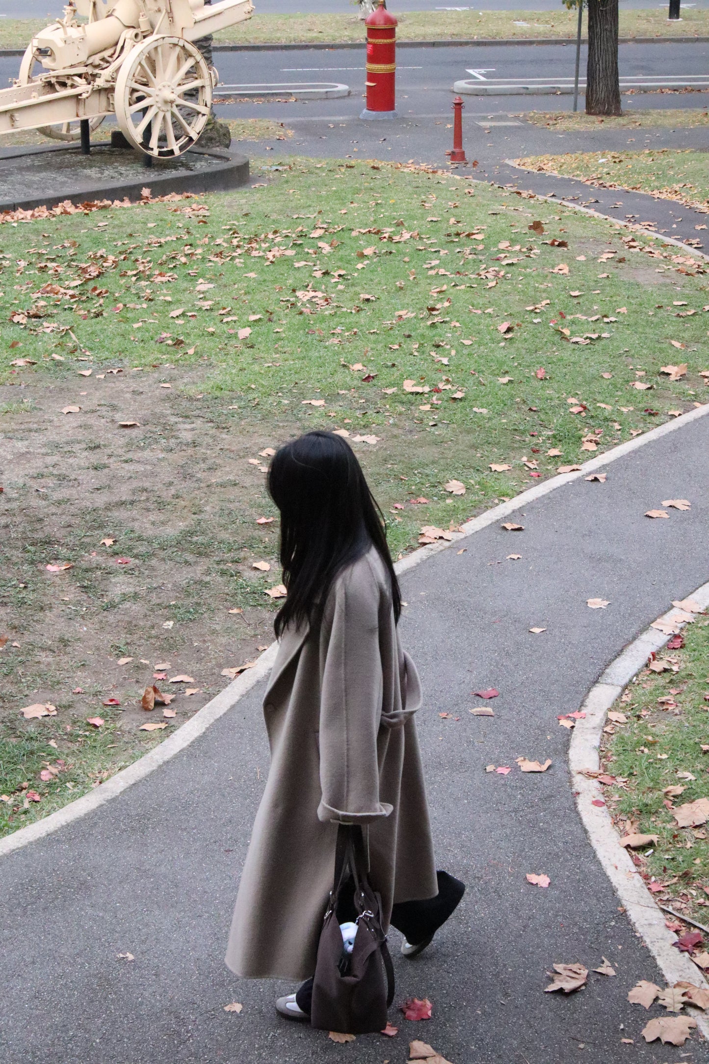 [PRE-ORDER] LUMIÈRE HANDMADE WOOL COAT