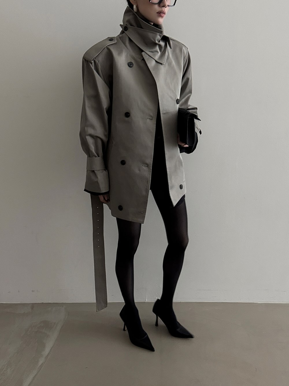 [PRE-ORDER] POWER SHOULDER HALF TRENCH