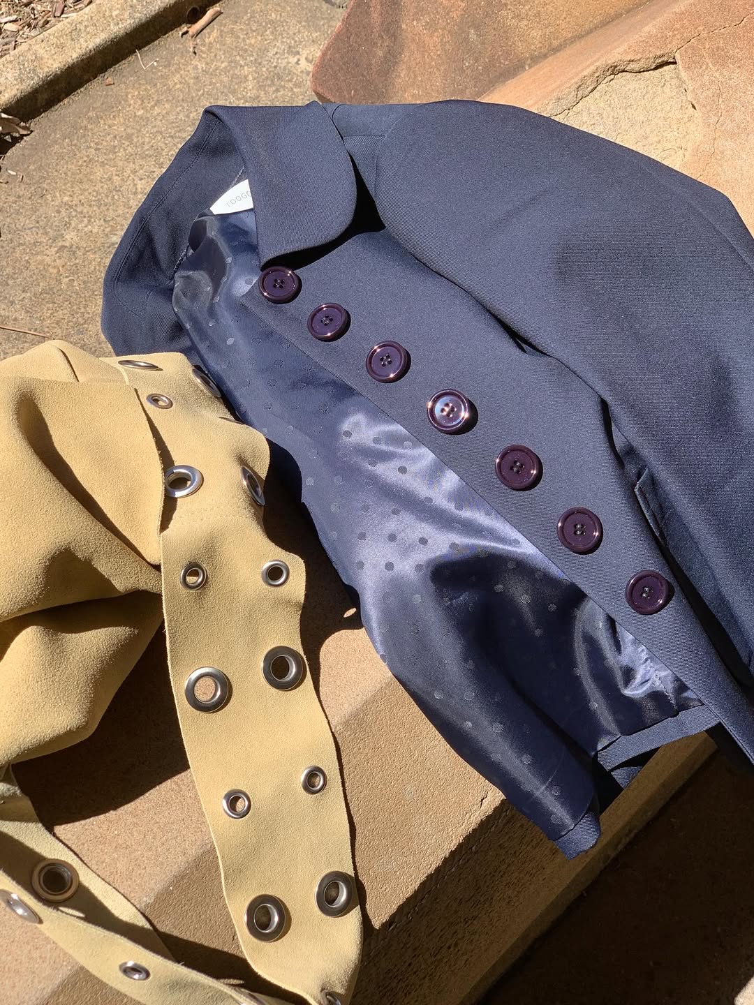 [PRE-ORDER]  MONA TAILORED SHORT JACKET