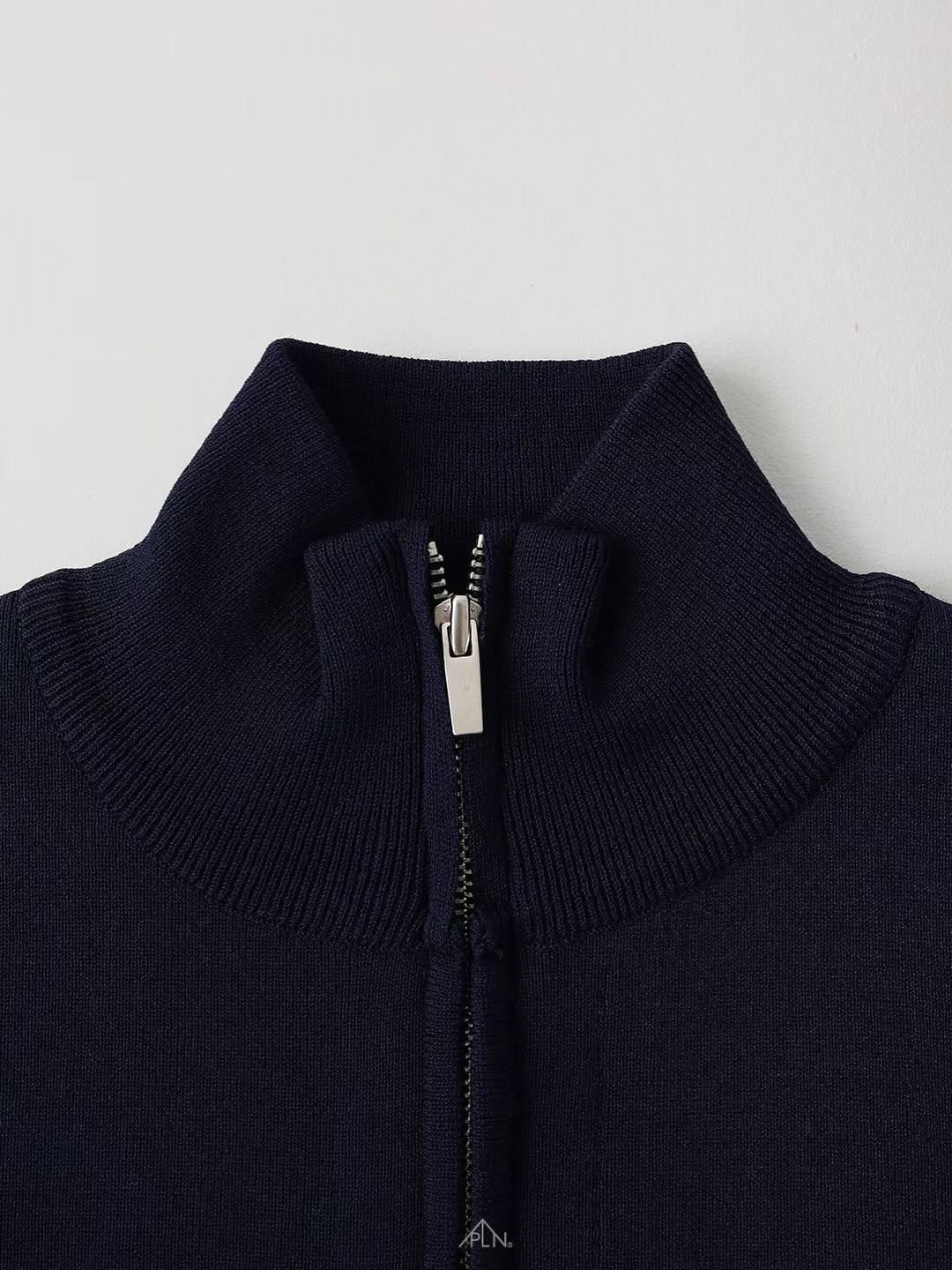 [PRE-ORDER]  AUTUMN RELAXED QUARTER-ZIP KNIT