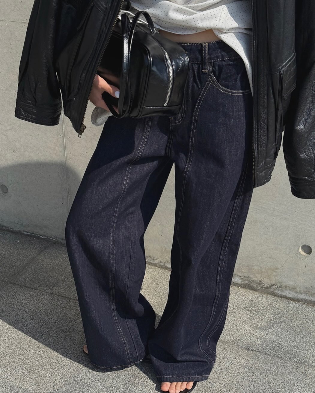 [PRE-ORDER] CURVE STITCHED FORM RAW DENIM