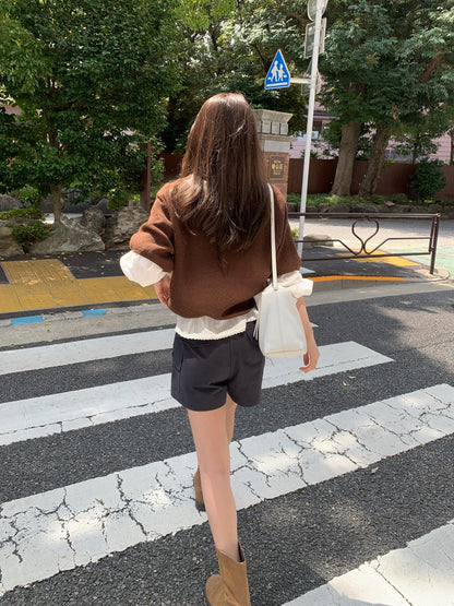 [PRE-ORDER] WOOD V-NECK KNIT & DOVE FRILL BLOUSE SET