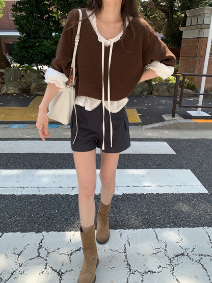 [PRE-ORDER] WOOD V-NECK KNIT & DOVE FRILL BLOUSE SET