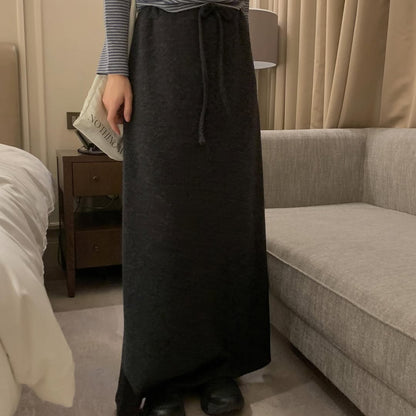 [PRE-ORDER]  PEPPER SEASONAL MIDI SKIRT